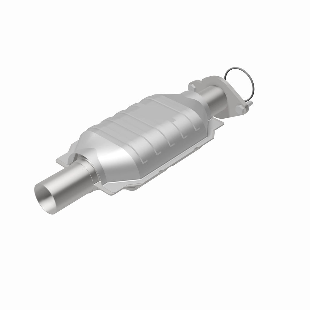 MagnaFlow Exhaust Products 51896 OEM Grade Direct-Fit Catalytic Converter for Select Ford Fusion, Mercury Milan