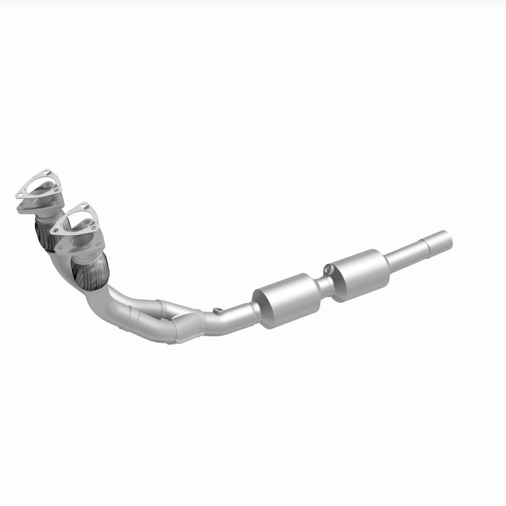 MagnaFlow Exhaust Products 52289 OEM Grade Direct-Fit Catalytic Converter for Select Volkswagen Golf, Volkswagen Jetta