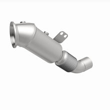 Load image into Gallery viewer, MagnaFlow Exhaust Products 6561549 California CARB Direct-Fit Catalytic Converter for Select BMW 340i, BMW 340i GT xDrive, BMW 340i xDrive, BMW 440i, BMW 440i Gran Coupe, BMW 440i xDrive, BMW 440i xDrive Gran Coupe, BMW 740i, BMW 740i xDrive