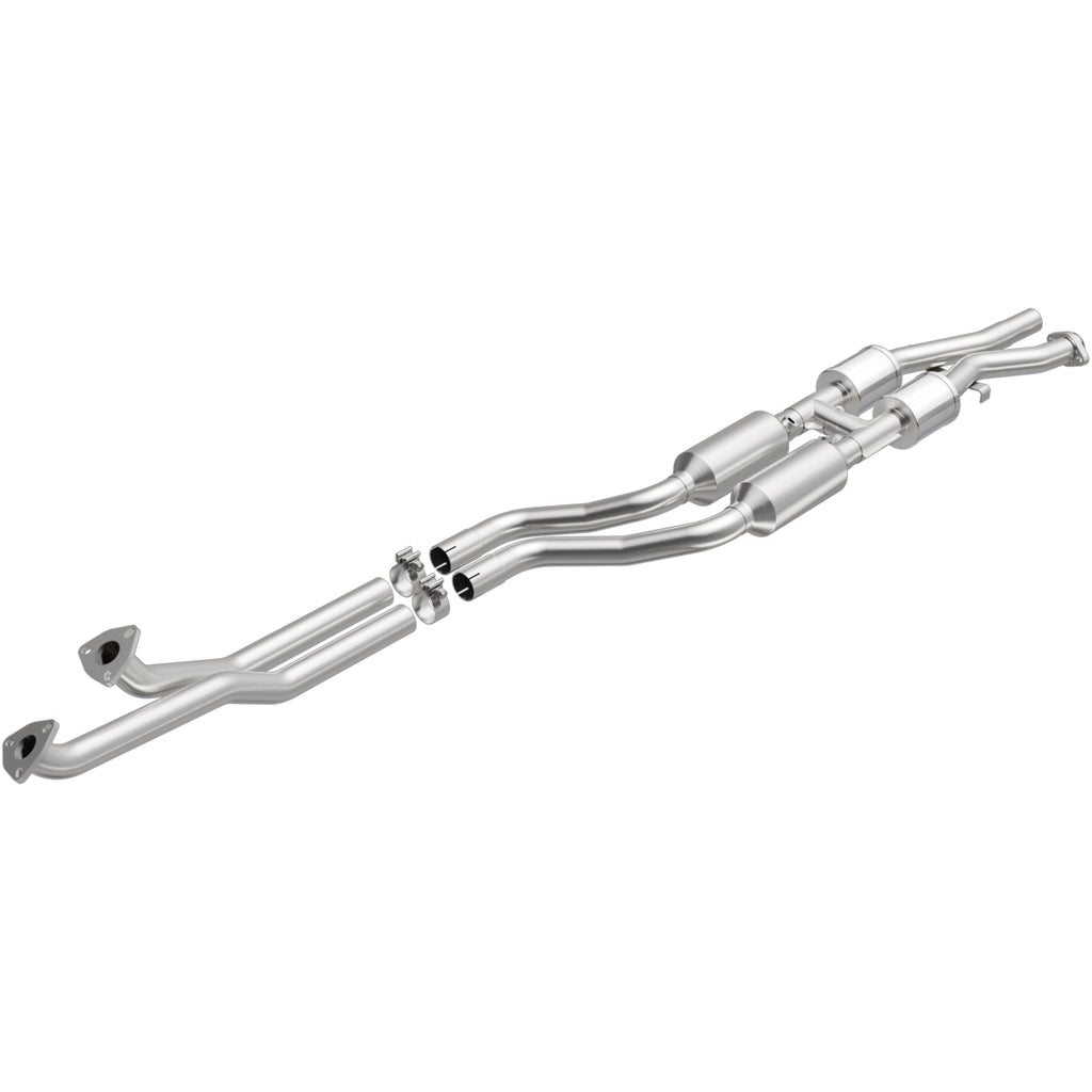 MagnaFlow Exhaust Products 24021 HM Grade Direct-Fit Catalytic Converter for Select BMW 328i, BMW 328is, BMW M3