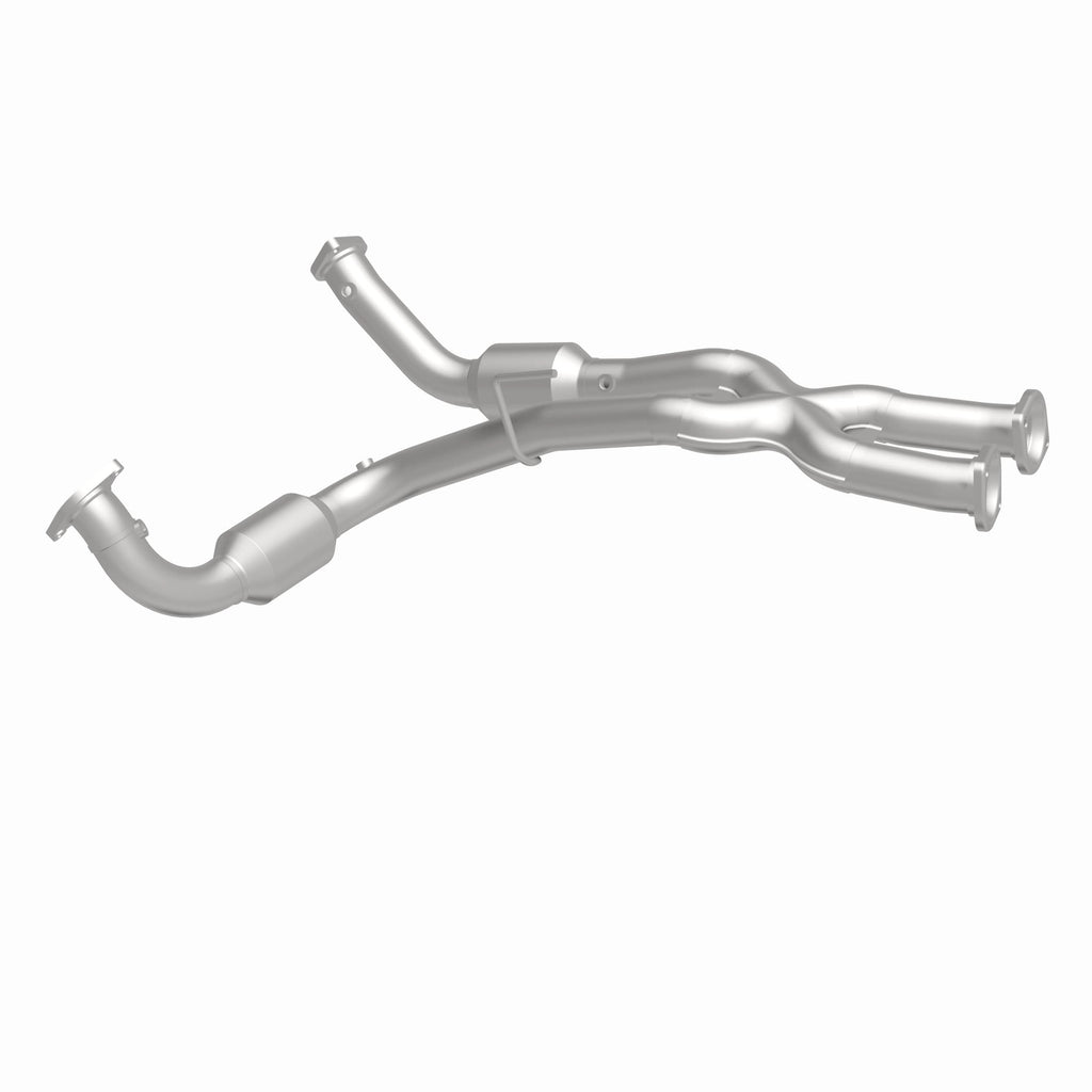 MagnaFlow Exhaust Products 49046 OEM Grade Direct-Fit Catalytic Converter for Select Jeep Grand Cherokee
