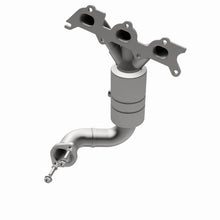 Load image into Gallery viewer, MagnaFlow Exhaust Products 51735 OEM Grade Manifold Catalytic Converter for Select Chrysler Sebring, Dodge Avenger