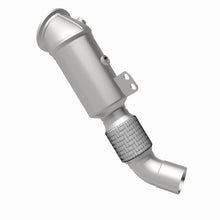 Load image into Gallery viewer, MagnaFlow Exhaust Products 280513 OEM Grade Direct-Fit Catalytic Converter for Select BMW 340i, BMW 340i GT xDrive, BMW 340i xDrive, BMW 440i, BMW 440i Gran Coupe, BMW 440i xDrive, BMW 440i xDrive Gran Coupe, BMW 540i, BMW 540i xDrive, BMW 640i xDrive