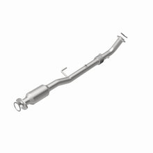 Load image into Gallery viewer, MagnaFlow Exhaust Products 5671556 California CARB Direct-Fit Catalytic Converter for Select Toyota Camry