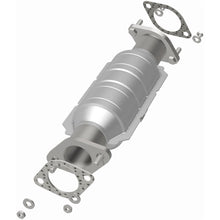 Load image into Gallery viewer, MagnaFlow Exhaust Products 51714 OEM Grade Direct-Fit Catalytic Converter for Select Hyundai Sonata, Kia Forte, Kia Forte Koup, Kia Optima, Kia Rondo