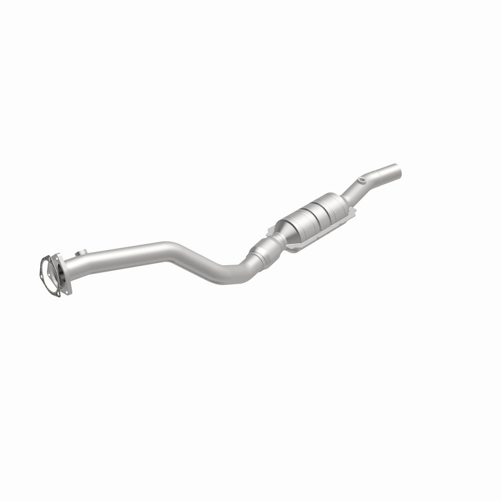 MagnaFlow Exhaust Products 22962 HM Grade Direct-Fit Catalytic Converter for Select Audi A4, Audi A4 Quattro, Volkswagen Passat