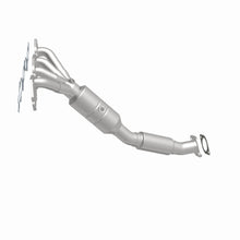 Load image into Gallery viewer, MagnaFlow Exhaust Products 5531139 California CARB Manifold Catalytic Converter for Select Ford Focus
