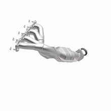 Load image into Gallery viewer, MagnaFlow Exhaust Products 452784 California CARB Manifold Catalytic Converter for Select Cadillac XLR