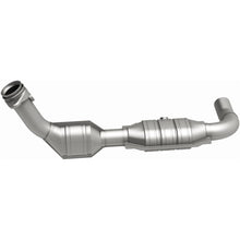 Load image into Gallery viewer, MagnaFlow Exhaust Products 447135 California CARB Direct-Fit Catalytic Converter for Select Ford F-150