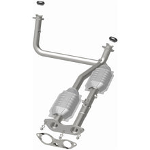 Load image into Gallery viewer, MagnaFlow Exhaust Products 23453 HM Grade Direct-Fit Catalytic Converter for Select Cadillac Escalade, Chevrolet C1500, Chevrolet C1500 Suburban, Chevrolet C2500, Chevrolet K1500, Chevrolet K1500 Suburban, Chevrolet Tahoe, GMC C1500, GMC C1500 Suburban,