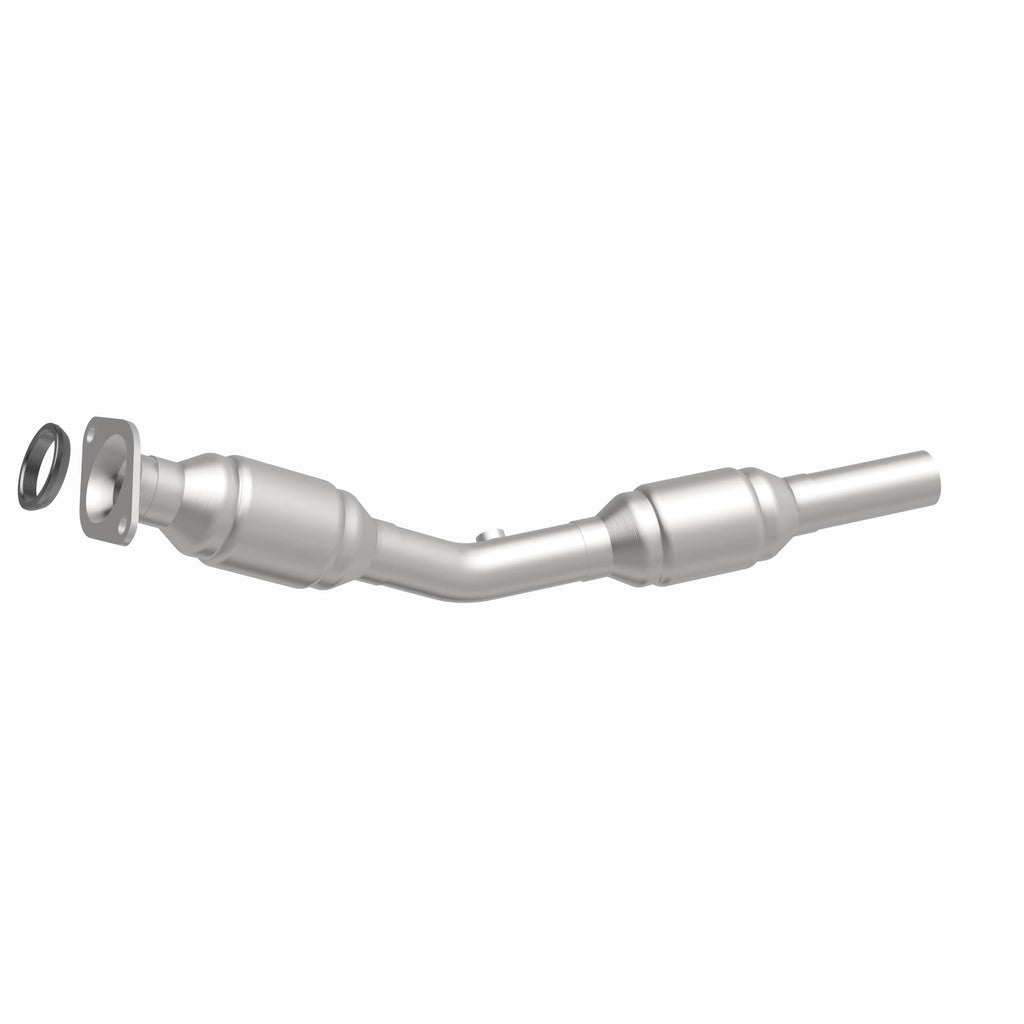 MagnaFlow Exhaust Products 49461 OEM Grade Direct-Fit Catalytic Converter for Select Pontiac Vibe, Toyota Corolla, Toyota Matrix