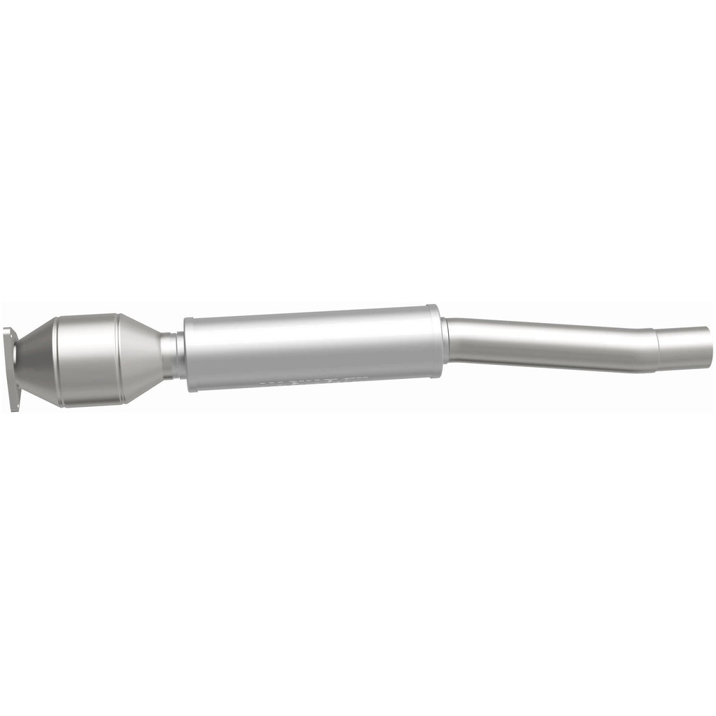MagnaFlow Exhaust Products 49877 OEM Grade Direct-Fit Catalytic Converter for Select Volkswagen Phaeton