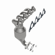 Load image into Gallery viewer, MagnaFlow Exhaust Products 23309 HM Grade Manifold Catalytic Converter for Select Dodge Verna, Hyundai Accent