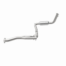 Load image into Gallery viewer, MagnaFlow Exhaust Products 93382 HM Grade Direct-Fit Catalytic Converter for Select Jeep Liberty