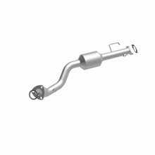 Load image into Gallery viewer, MagnaFlow Exhaust Products 4551633 California CARB Direct-Fit Catalytic Converter for Select Isuzu Rodeo