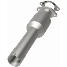 Load image into Gallery viewer, MagnaFlow Exhaust Products 21-989 OEM Grade Direct-Fit Catalytic Converter for Select Chevrolet Silverado 2500, Chevrolet Silverado HD, GMC Sierra 2500, GMC Sierra HD