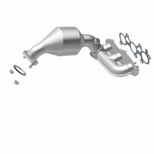Load image into Gallery viewer, MagnaFlow Exhaust Products 5582822 California CARB Manifold Catalytic Converter for Select Toyota Sienna