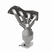 Load image into Gallery viewer, MagnaFlow Exhaust Products 5582327 California CARB Manifold Catalytic Converter for Select Toyota RAV4