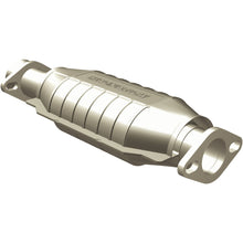 Load image into Gallery viewer, MagnaFlow Exhaust Products 93286 HM Grade Direct-Fit Catalytic Converter for Select Mitsubishi Montero