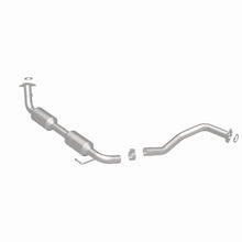 Load image into Gallery viewer, MagnaFlow Exhaust Products 5582935 California CARB Direct-Fit Catalytic Converter for Select Toyota Tundra