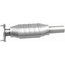 Load image into Gallery viewer, MagnaFlow Exhaust Products 51808 OEM Grade Direct-Fit Catalytic Converter for Select Ford Taurus, Ford Taurus X, Mercury Sable