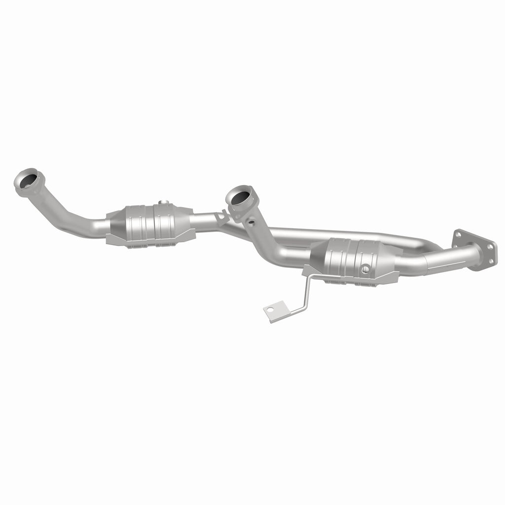 MagnaFlow Exhaust Products 23083 HM Grade Direct-Fit Catalytic Converter for Select Ford Freestar, Mercury Monterey