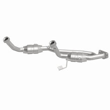 Load image into Gallery viewer, MagnaFlow Exhaust Products 23083 HM Grade Direct-Fit Catalytic Converter for Select Ford Freestar, Mercury Monterey