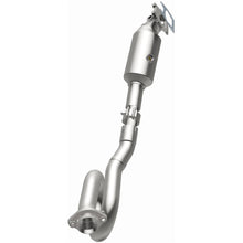 Load image into Gallery viewer, MagnaFlow Exhaust Products 5551029 California CARB Direct-Fit Catalytic Converter for Select Jeep Wrangler