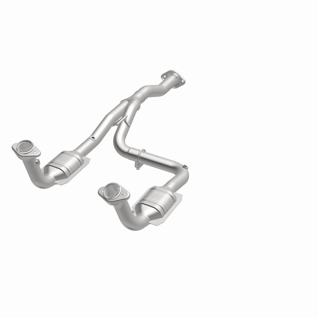 MagnaFlow Exhaust Products 49186 OEM Grade Direct-Fit Catalytic Converter for Select Jeep Liberty