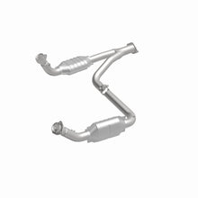 Load image into Gallery viewer, MagnaFlow Exhaust Products 93603 HM Grade Direct-Fit Catalytic Converter for Select Chevrolet C1500 Suburban, Chevrolet K1500 Suburban, Chevrolet Tahoe, GMC Yukon