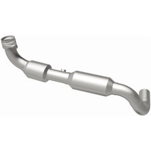 Load image into Gallery viewer, MagnaFlow Exhaust Products 4583087 California CARB Direct-Fit Catalytic Converter for Select Ford Expedition