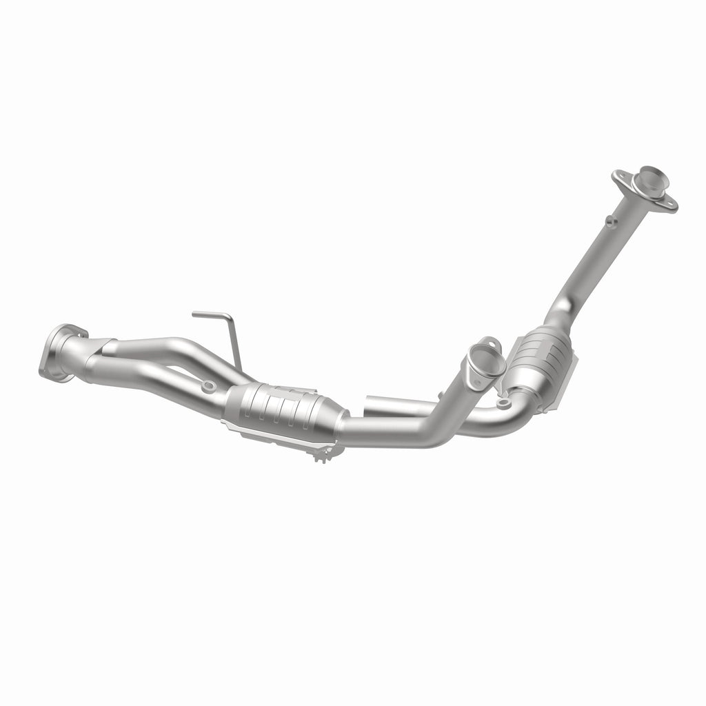 MagnaFlow Exhaust Products 49444 OEM Grade Direct-Fit Catalytic Converter for Select Jeep Commander, Jeep Grand Cherokee