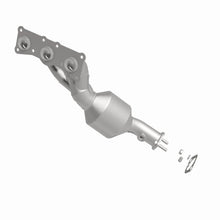 Load image into Gallery viewer, MagnaFlow Exhaust Products 5531719 California CARB Manifold Catalytic Converter for Select BMW Z4