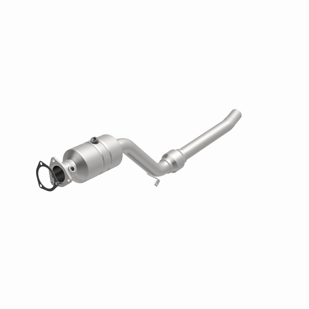 MagnaFlow Exhaust Products 51462 OEM Grade Direct-Fit Catalytic Converter for Select Audi A4, Audi A4 Quattro