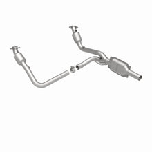 Load image into Gallery viewer, MagnaFlow Exhaust Products 447233 California CARB Direct-Fit Catalytic Converter for Select Dodge Ram 1500, Dodge Ram 2500, Dodge Ram