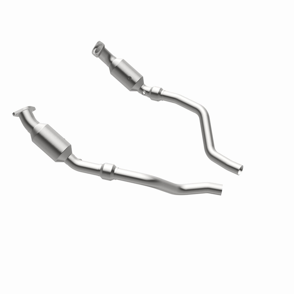 MagnaFlow Exhaust Products 16421 OEM Grade Direct-Fit Catalytic Converter for Select Chrysler 300, Dodge Challenger, Dodge Charger, Dodge Magnum