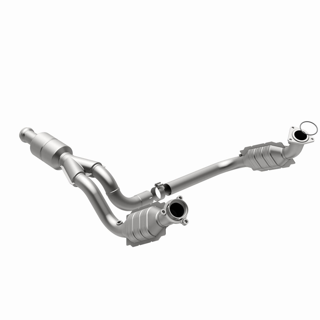 MagnaFlow Exhaust Products 51578 OEM Grade Direct-Fit Catalytic Converter for Select Cadillac Escalade, Chevrolet Avalanche, Chevrolet Silverado 1500, Chevrolet Suburban 1500, Chevrolet Tahoe, GMC Sierra 1500, GMC Yukon, GMC Yukon XL
