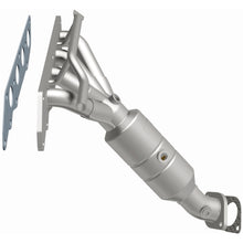 Load image into Gallery viewer, MagnaFlow Exhaust Products 49842 OEM Grade Manifold Catalytic Converter for Select Ford Focus