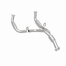 Load image into Gallery viewer, MagnaFlow Exhaust Products 51812 OEM Grade Direct-Fit Catalytic Converter for Select Chevrolet Silverado HD, Chevrolet Silverado HD, GMC Sierra HD, GMC Sierra HD