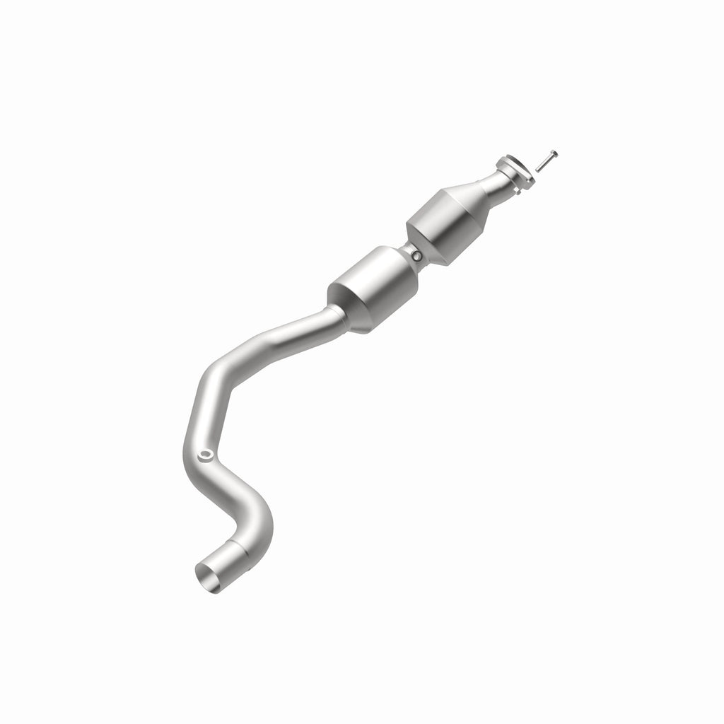 MagnaFlow Exhaust Products 21-535 OEM Grade Direct-Fit Catalytic Converter for Select Land Rover Range Rover, Land Rover Range Rover Sport