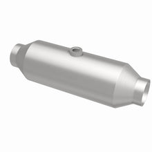 Load image into Gallery viewer, MagnaFlow Exhaust Products 5451354 California CARB Universal Catalytic Converter for Select Dodge Dakota, Ford Freestar, Ford Ranger, Mazda B4000, Mercury Monterey, Mitsubishi Raider
