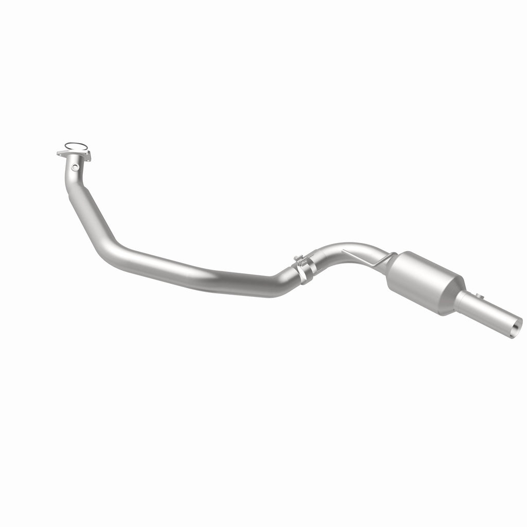 MagnaFlow Exhaust Products 280427 OEM Grade Direct-Fit Catalytic Converter for Select Chevrolet Express 4500, GMC Savana
