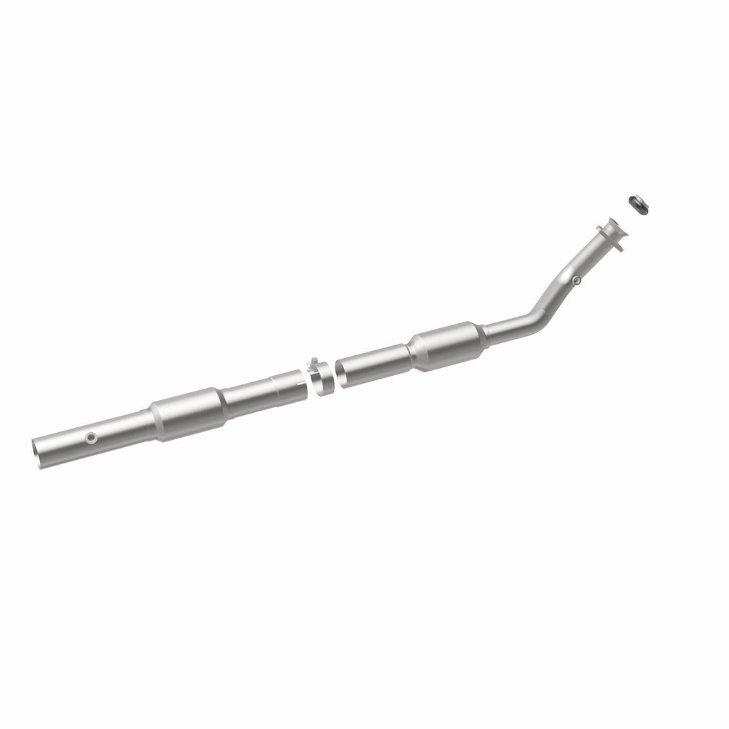 MagnaFlow Exhaust Products 52051 OEM Grade Direct-Fit Catalytic Converter for Select Chevrolet Express 1500, Chevrolet Express 2500, Chevrolet Express 3500, GMC Savana 1500, GMC Savana 2500, GMC Savana