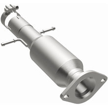 Load image into Gallery viewer, MagnaFlow Exhaust Products 5421913 California CARB Direct-Fit Catalytic Converter for Select Chevrolet Malibu, Pontiac G6, Saturn Aura