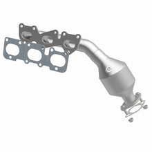 Load image into Gallery viewer, MagnaFlow Exhaust Products 51401 OEM Grade Manifold Catalytic Converter for Select Kia Borrego
