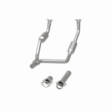 Load image into Gallery viewer, MagnaFlow Exhaust Products 3391821 California CARB Direct-Fit Catalytic Converter for Select Land Rover Range Rover