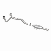 Load image into Gallery viewer, MagnaFlow Exhaust Products 93314 Standard Grade Direct-Fit Catalytic Converter for Select Ford E-150 Econoline, Ford E-150 Econoline Club Wagon, Ford E-250 Econoline
