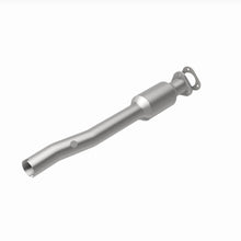 Load image into Gallery viewer, MagnaFlow Exhaust Products 4593321 California CARB Direct-Fit Catalytic Converter for Select Ford E-150, Ford E-150 Club Wagon, Ford E-250, Ford E-350 Club Wagon, Ford E-350 Super Duty