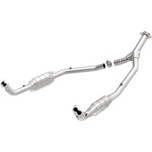 Load image into Gallery viewer, MagnaFlow Exhaust Products 93696 Standard Grade Direct-Fit Catalytic Converter for Select Land Rover Range Rover