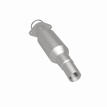 Load image into Gallery viewer, MagnaFlow Exhaust Products 5421024 California CARB Direct-Fit Catalytic Converter for Select Ford Five Hundred, Ford Freestyle, Mercury Montego